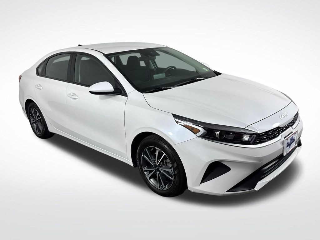 Used 2023 Kia Forte LXS Sedan