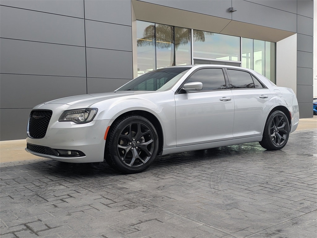 2022 Chrysler 300 S