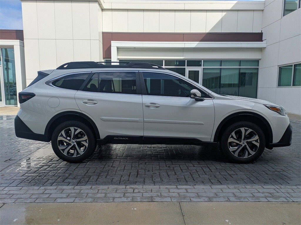 2021 Subaru Outback Limited photo 2