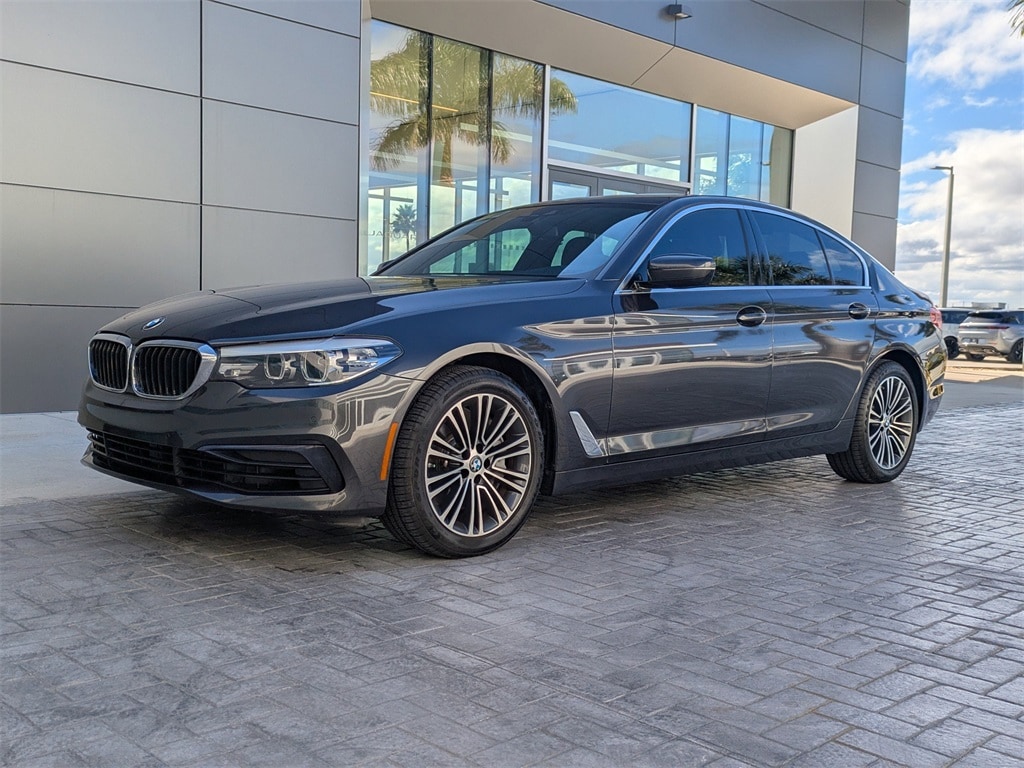 2020 BMW 5 Series 540i's photo