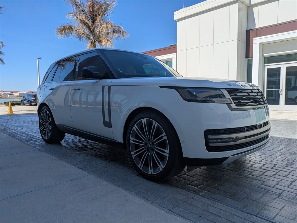 Used 2024 Land Rover Range Rover SE SUV