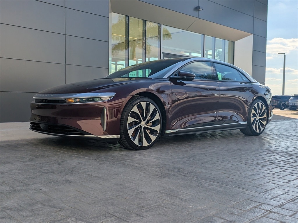2024 Lucid Air Touring's photo