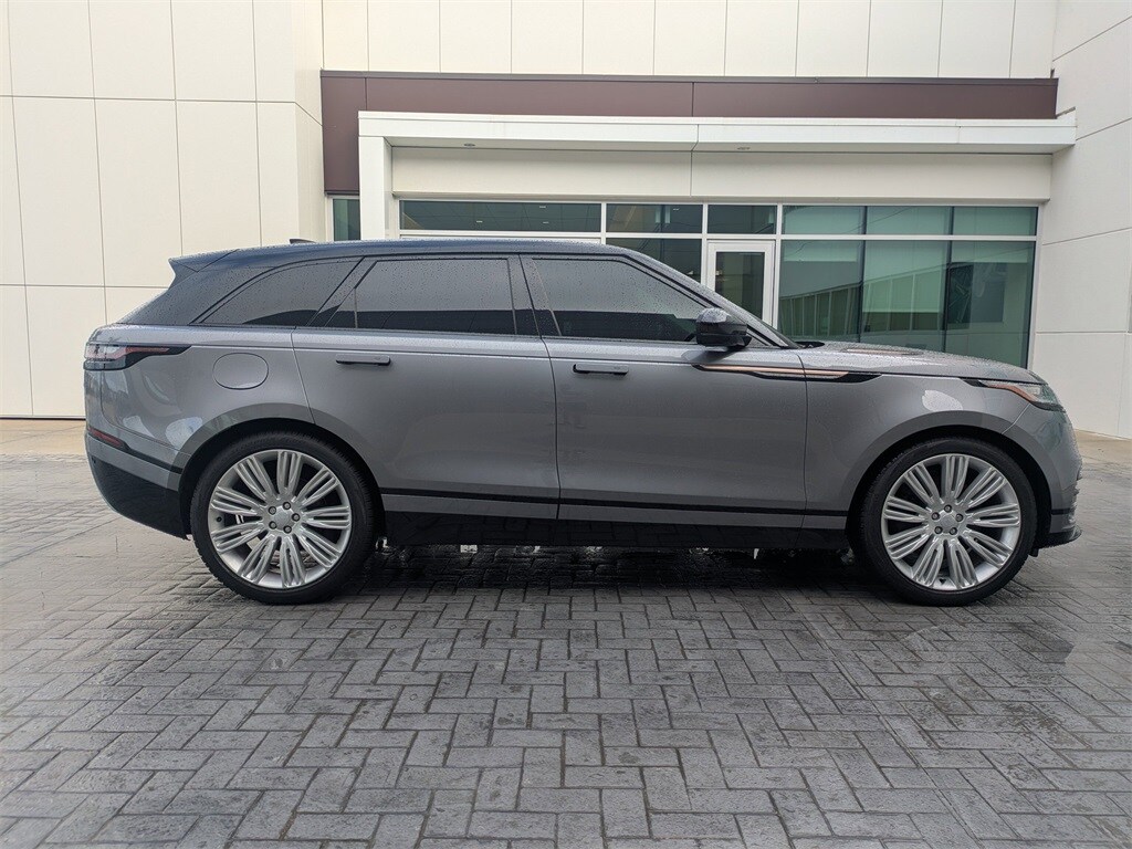 2023 Land Rover Range Rover Velar R-Dynamic S photo 3