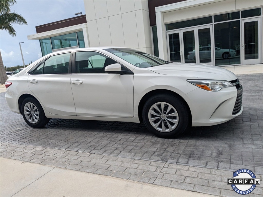 Used 2016 Toyota Camry LE with VIN 4T1BF1FK9GU513302 for sale in Melbourne, FL