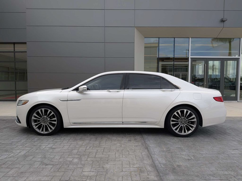 Used 2017 Lincoln Continental Select Sedan