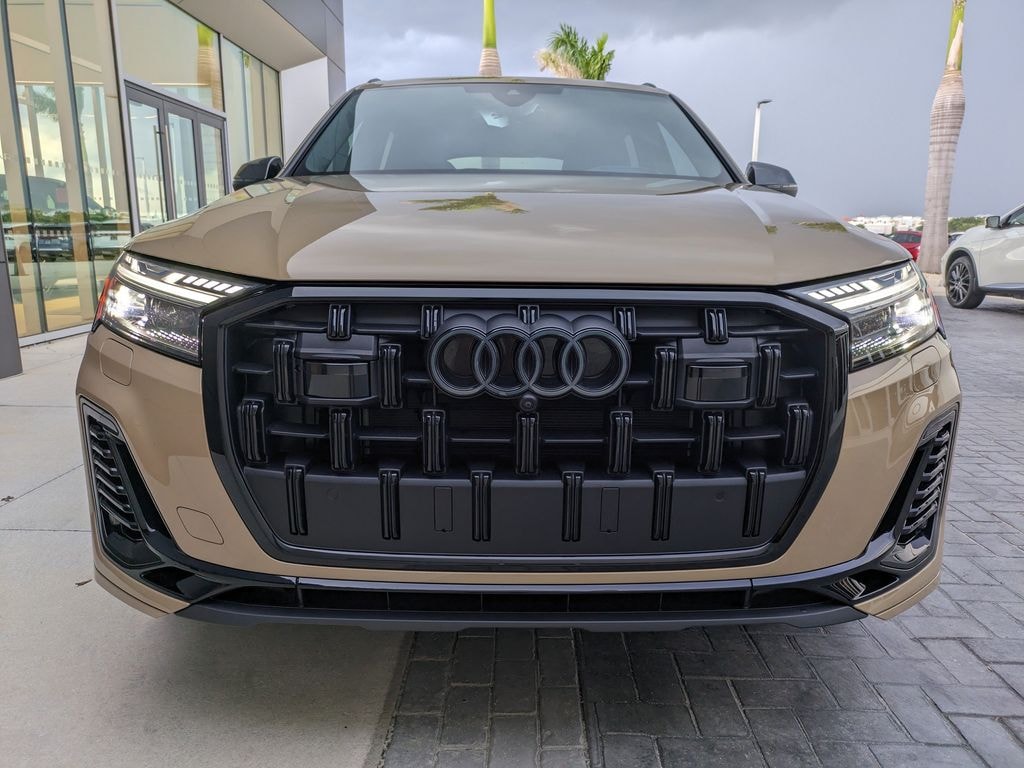 Used 2025 Audi Q7 55 Prestige SUV