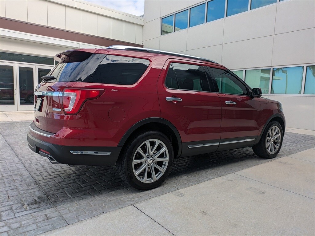 2019 Ford Explorer Limited photo 3