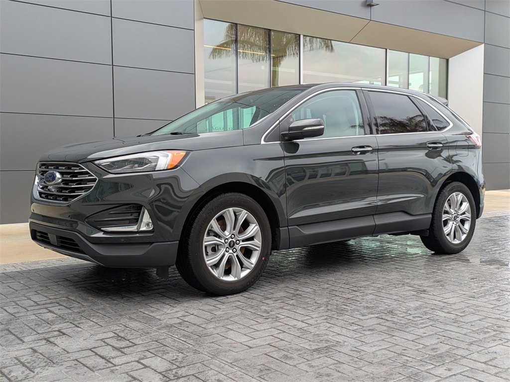 2024 Ford Edge Titanium