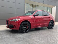 2022 Alfa Romeo Stelvio Quadrifoglio SUV