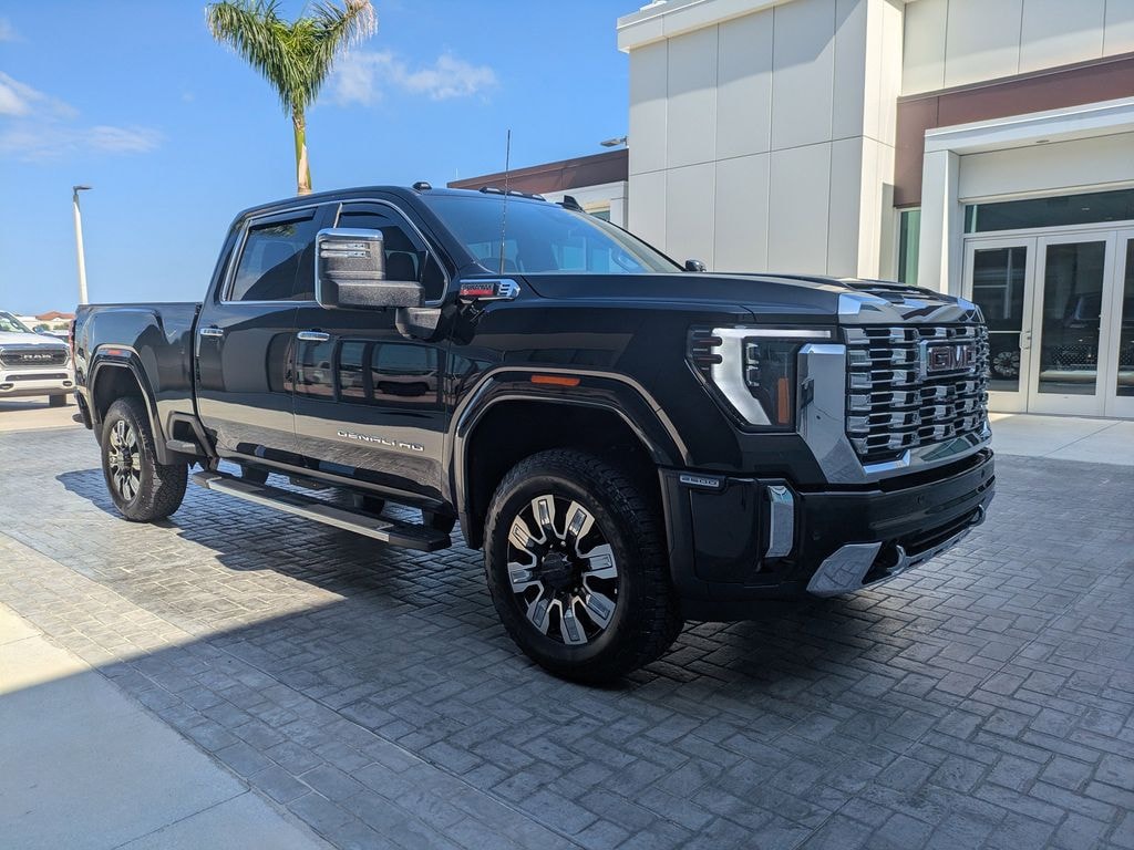 Used 2025 GMC Sierra 2500HD Denali Truck