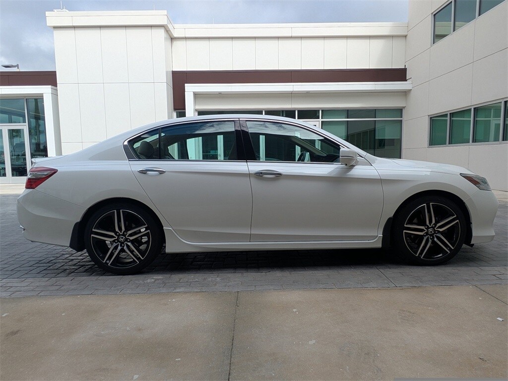 Used 2017 Honda Accord Touring Sedan