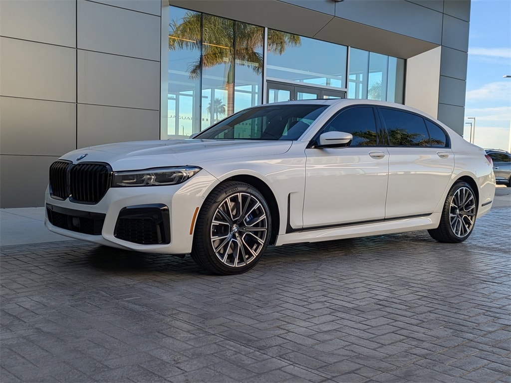 2022 BMW 7 Series 750i's photo