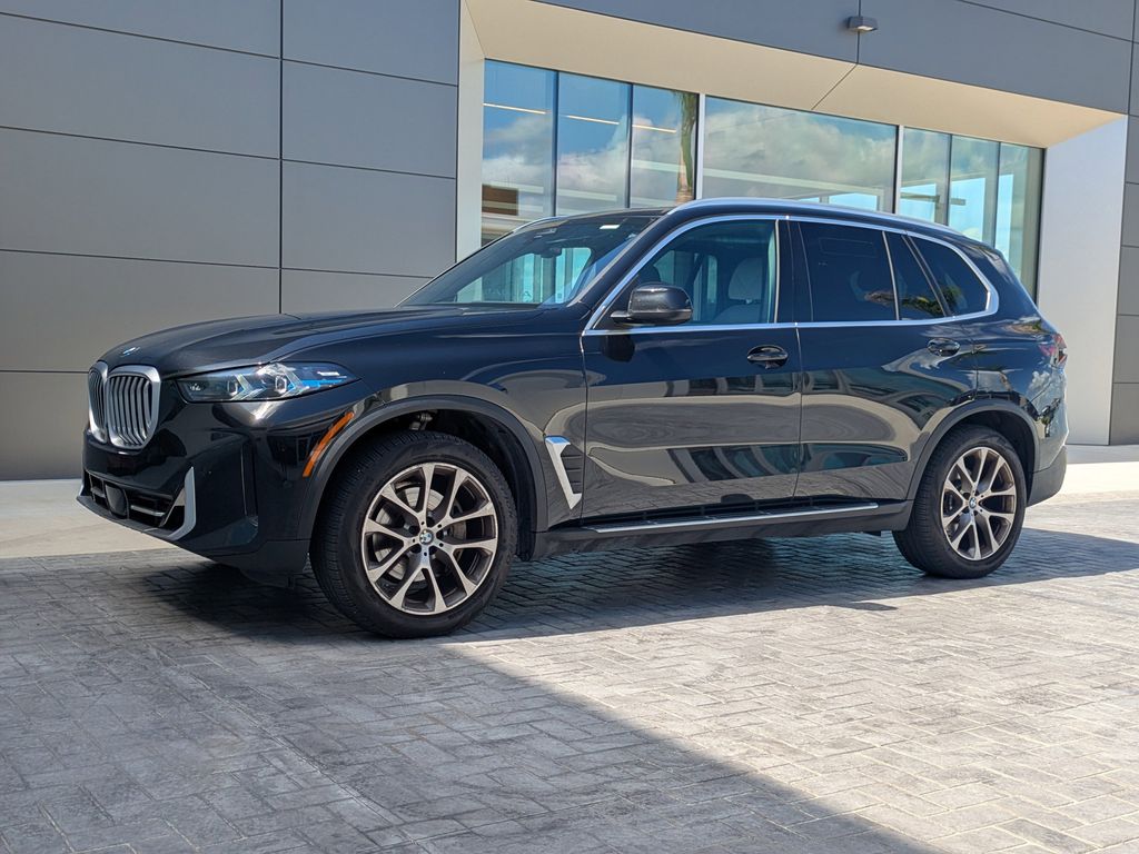 2026 BMW X5 sDrive40i's photo