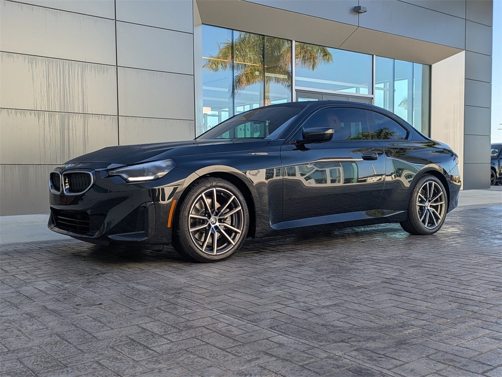 2025 BMW 2 Series 230i's photo