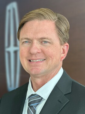 Staff member James Wolfe from ID_cebd16