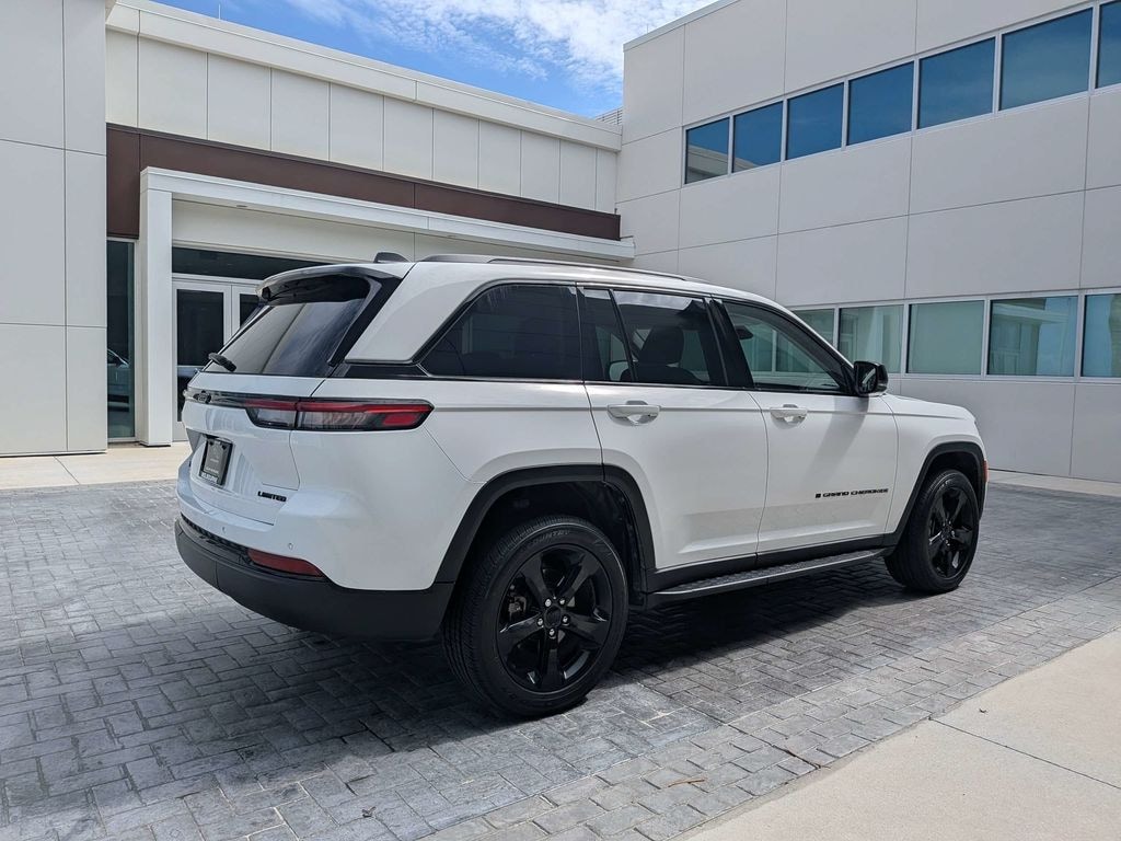 Used 2023 Jeep Grand Cherokee Limited SUV