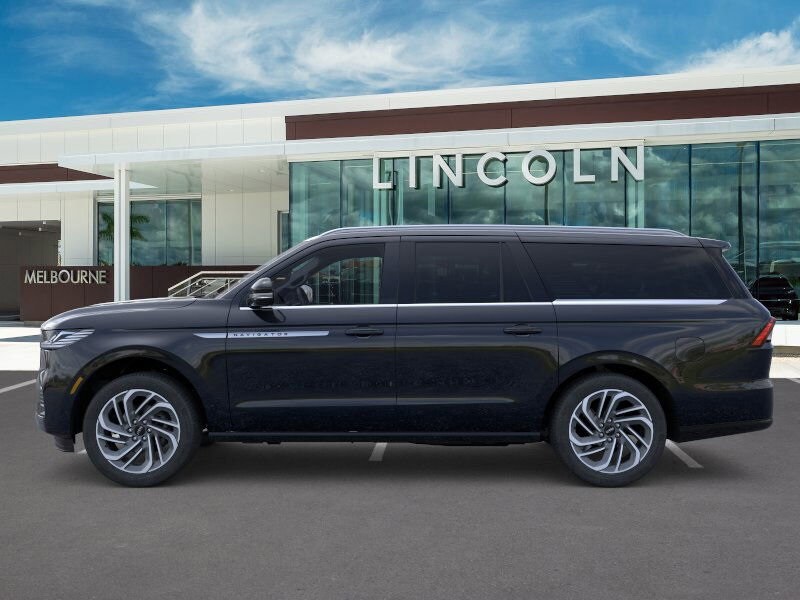 2025 Lincoln Navigator L Reserve photo 3