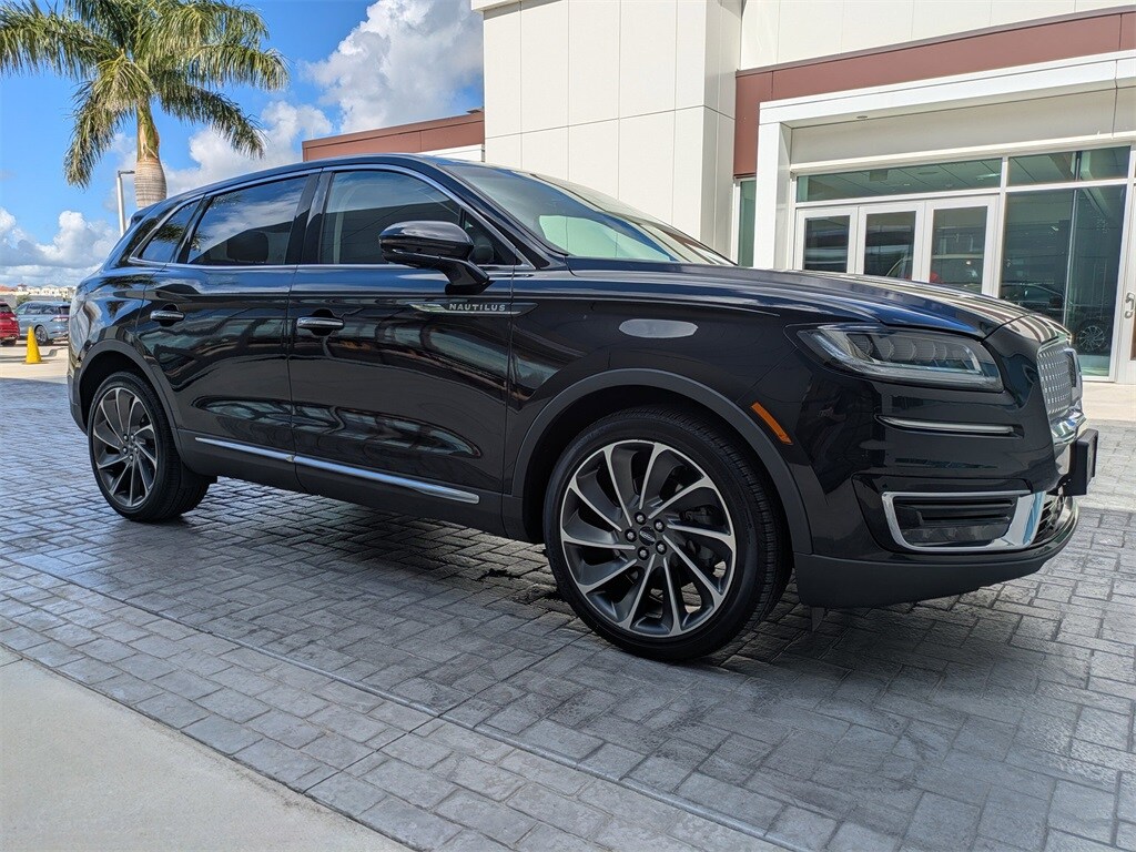 2019 Lincoln Nautilus Reserve photo 2