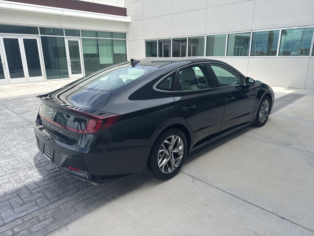 2021 Hyundai Sonata SEL photo 3