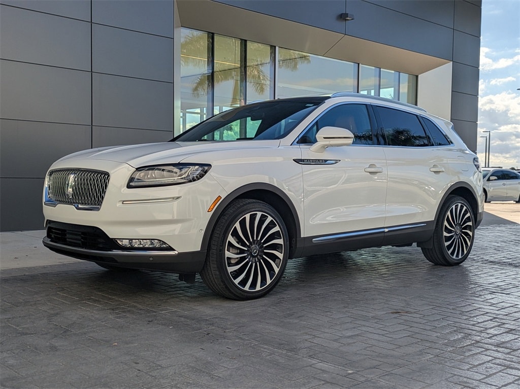 2022 Lincoln Nautilus Black Label's photo