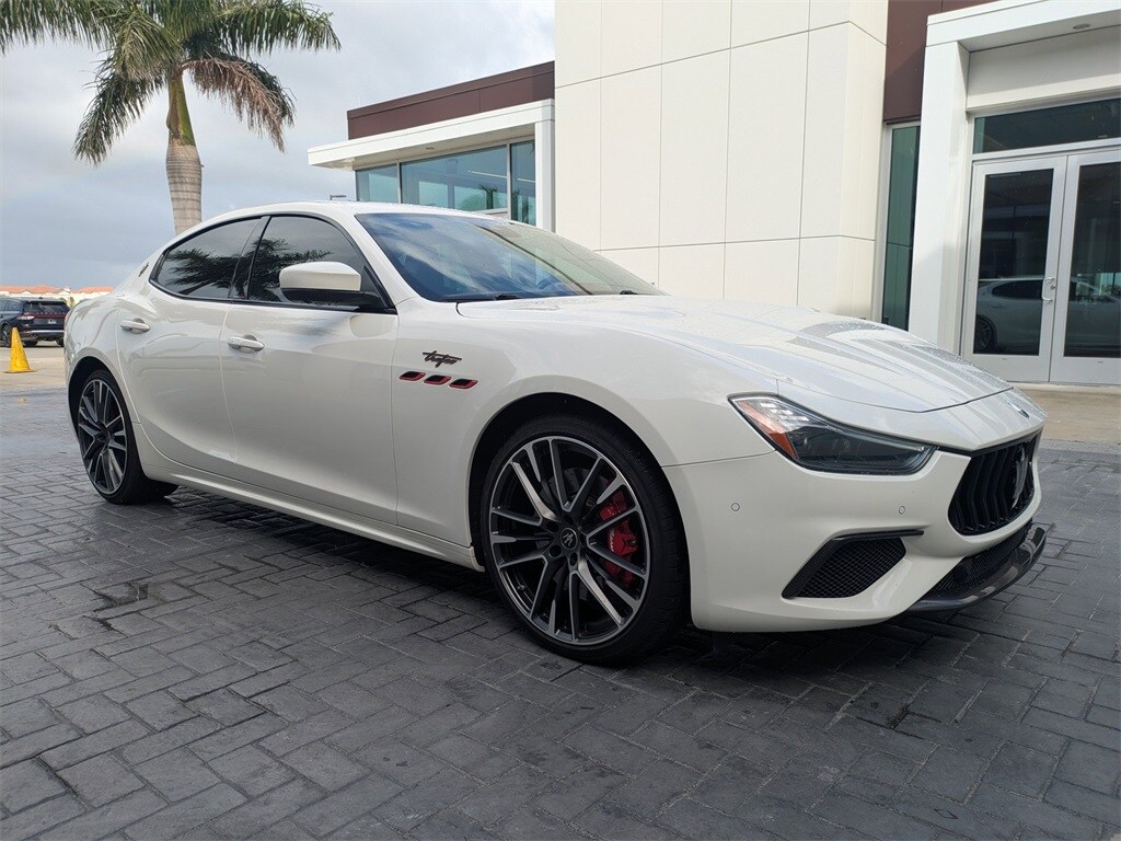 2022 Maserati Ghibli Trofeo photo 2