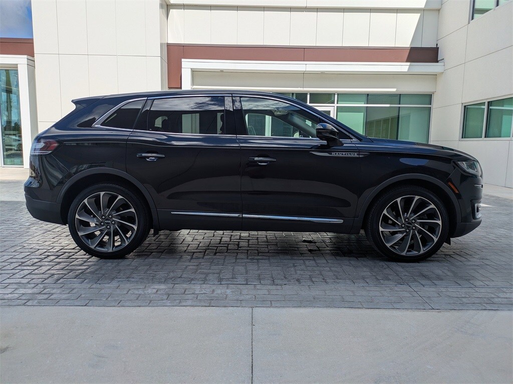 2019 Lincoln Nautilus Reserve photo 3