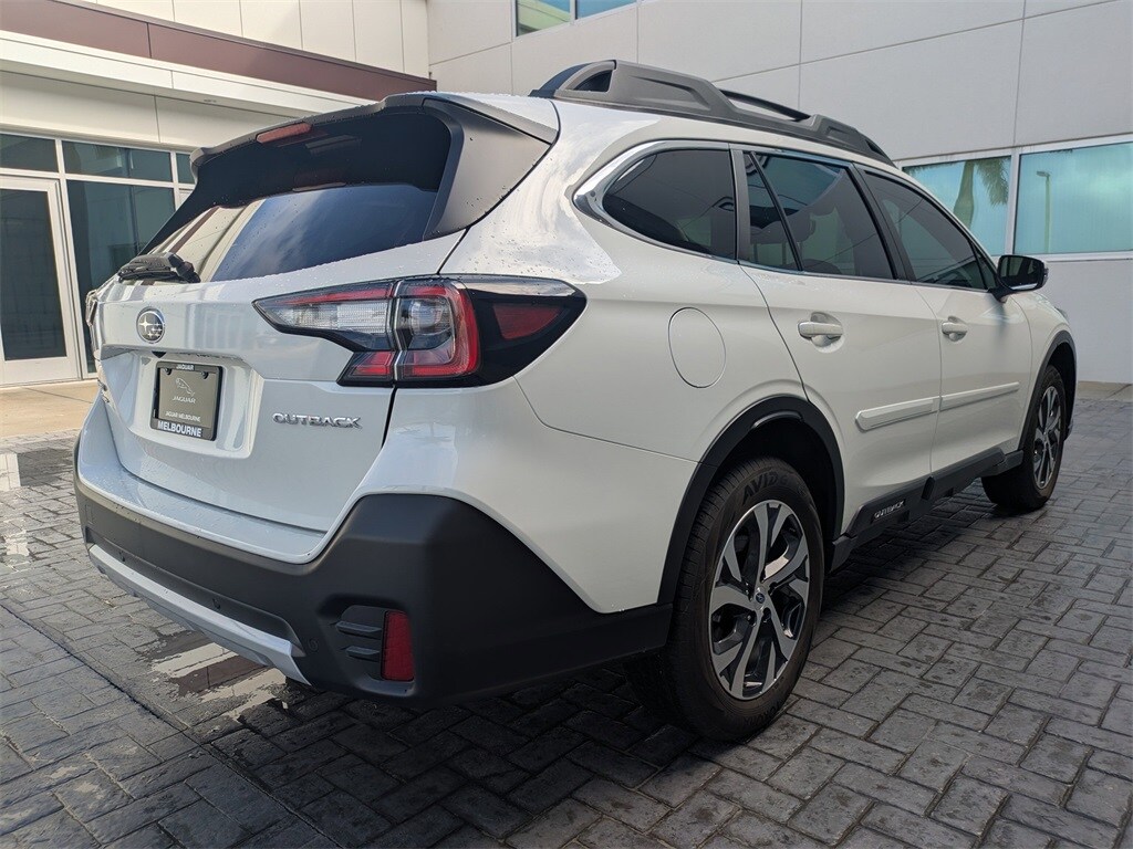 2021 Subaru Outback Limited photo 3