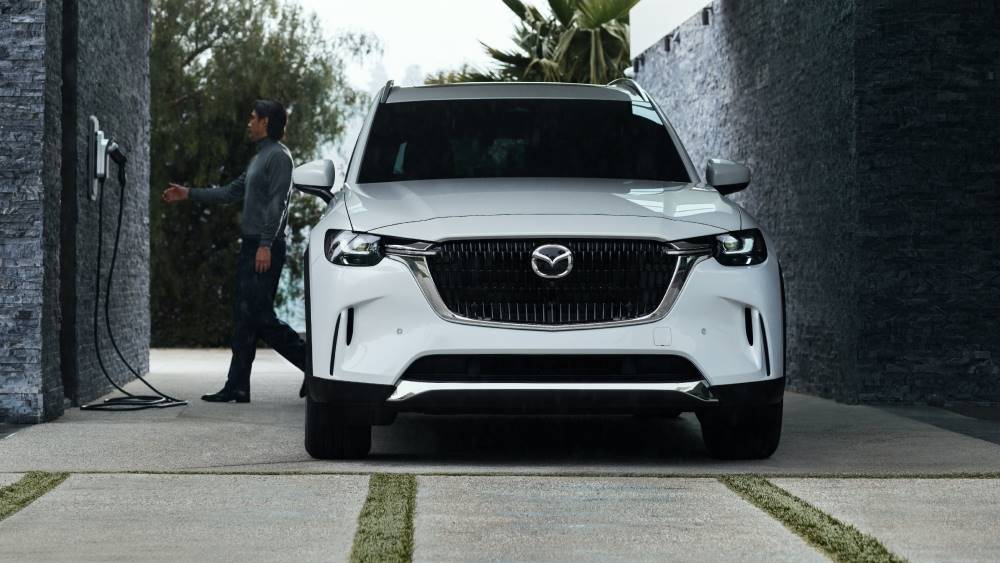 2025-mazda-cx-90-phev-suv-plug-in-hybrid-benefits-.jpg