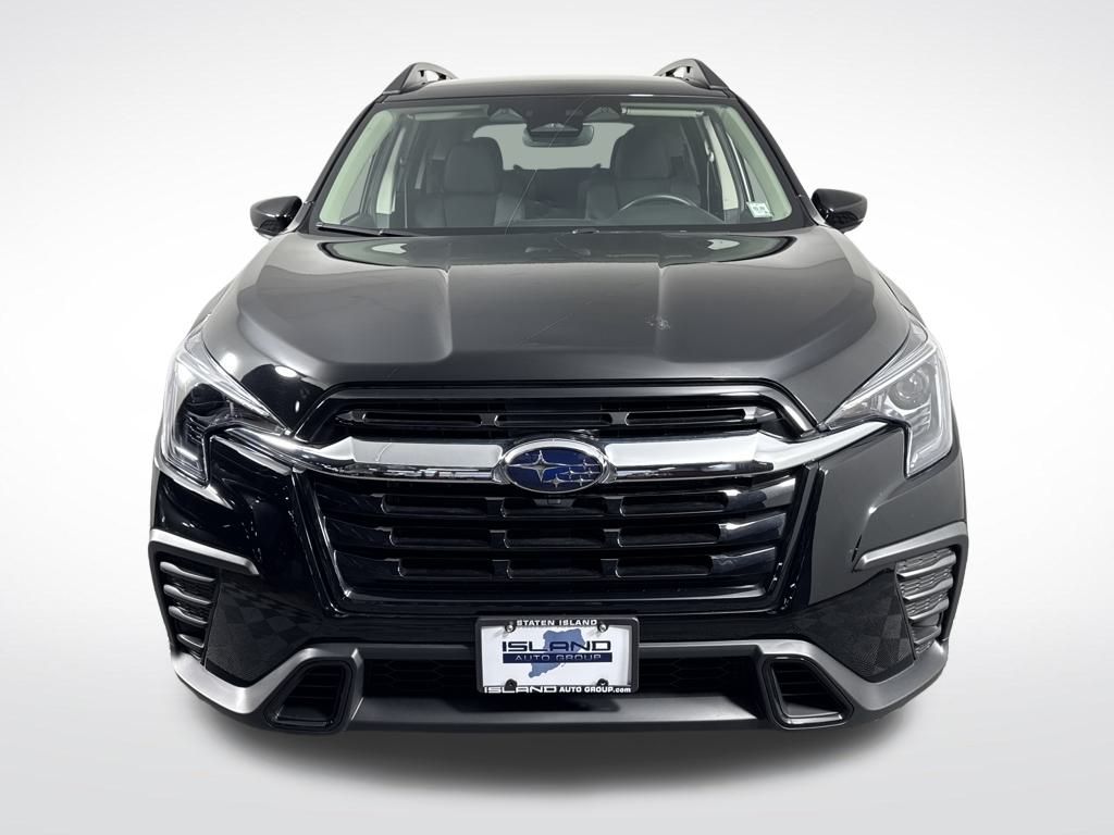 2025 Subaru Ascent Premium photo 2