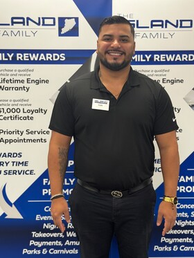 Staff member Yuri Miyakawa (Spanish Speaking) from ID_05f3f6