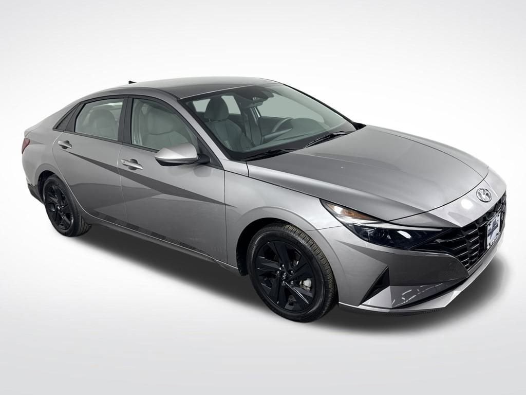 Used 2023 Hyundai Elantra SEL Sedan