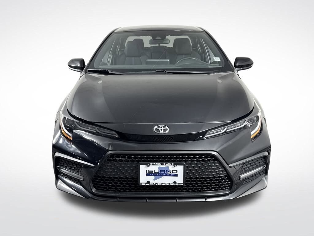 2022 Toyota Corolla SE photo 2