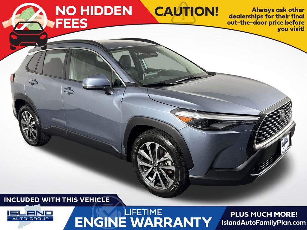 2023 Toyota Corolla Cross XLE AWD's photo