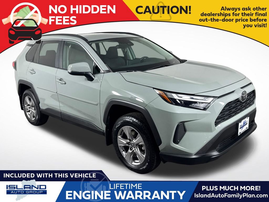 2023 Toyota RAV4 XLE AWD's photo