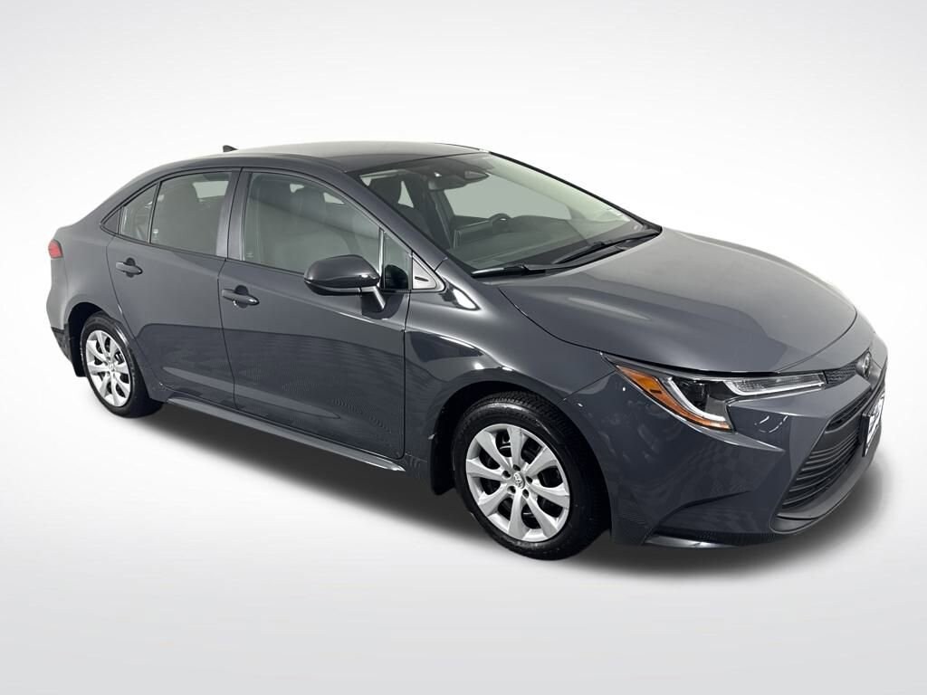 2024 Toyota Corolla LE photo 2