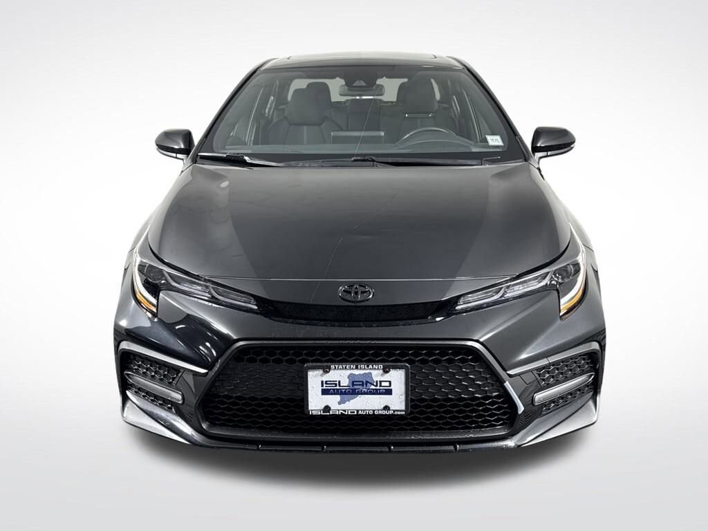 2022 Toyota Corolla SE photo 2