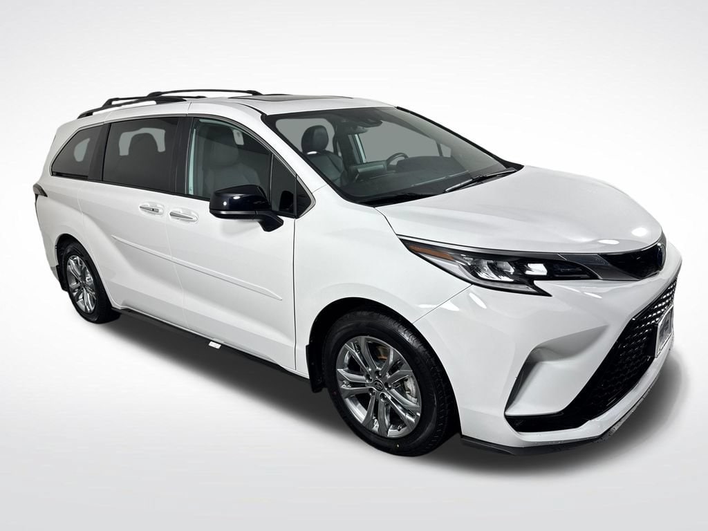 Used 2023 Toyota Sienna XSE 7 Passenger Van Passenger Van