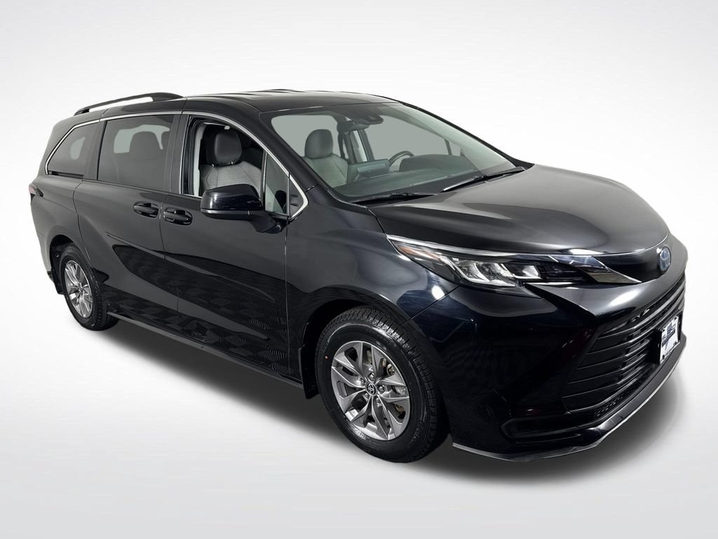 Certified 2023 Toyota Sienna LE 8 Passenger Van Passenger Van