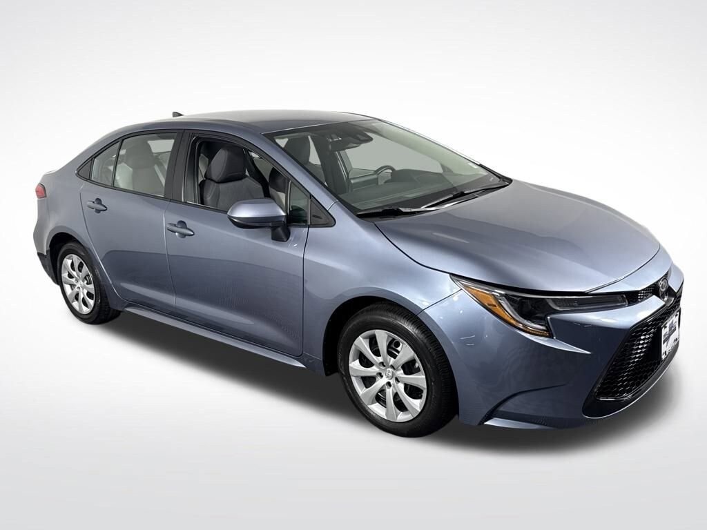 Used 2022 Toyota Corolla LE Sedan