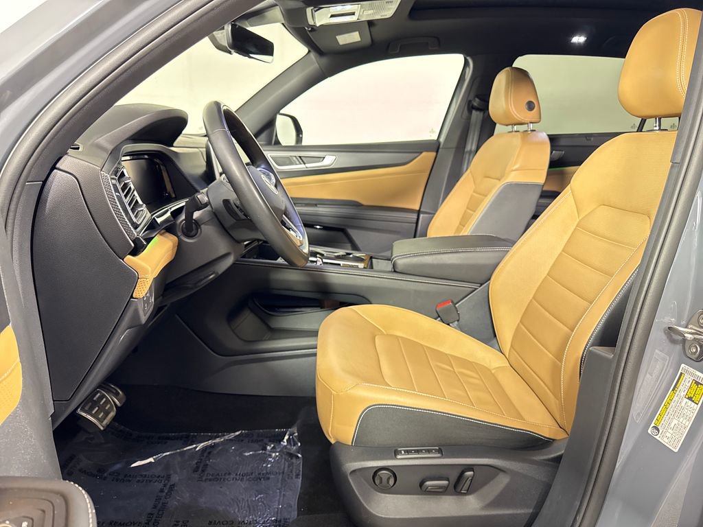 2025 Volkswagen Atlas Cross Sport SEL R-LINE - Photo 17