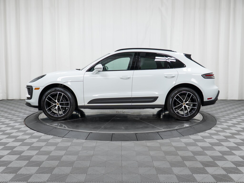 Certified 2022 Porsche Macan SUV
