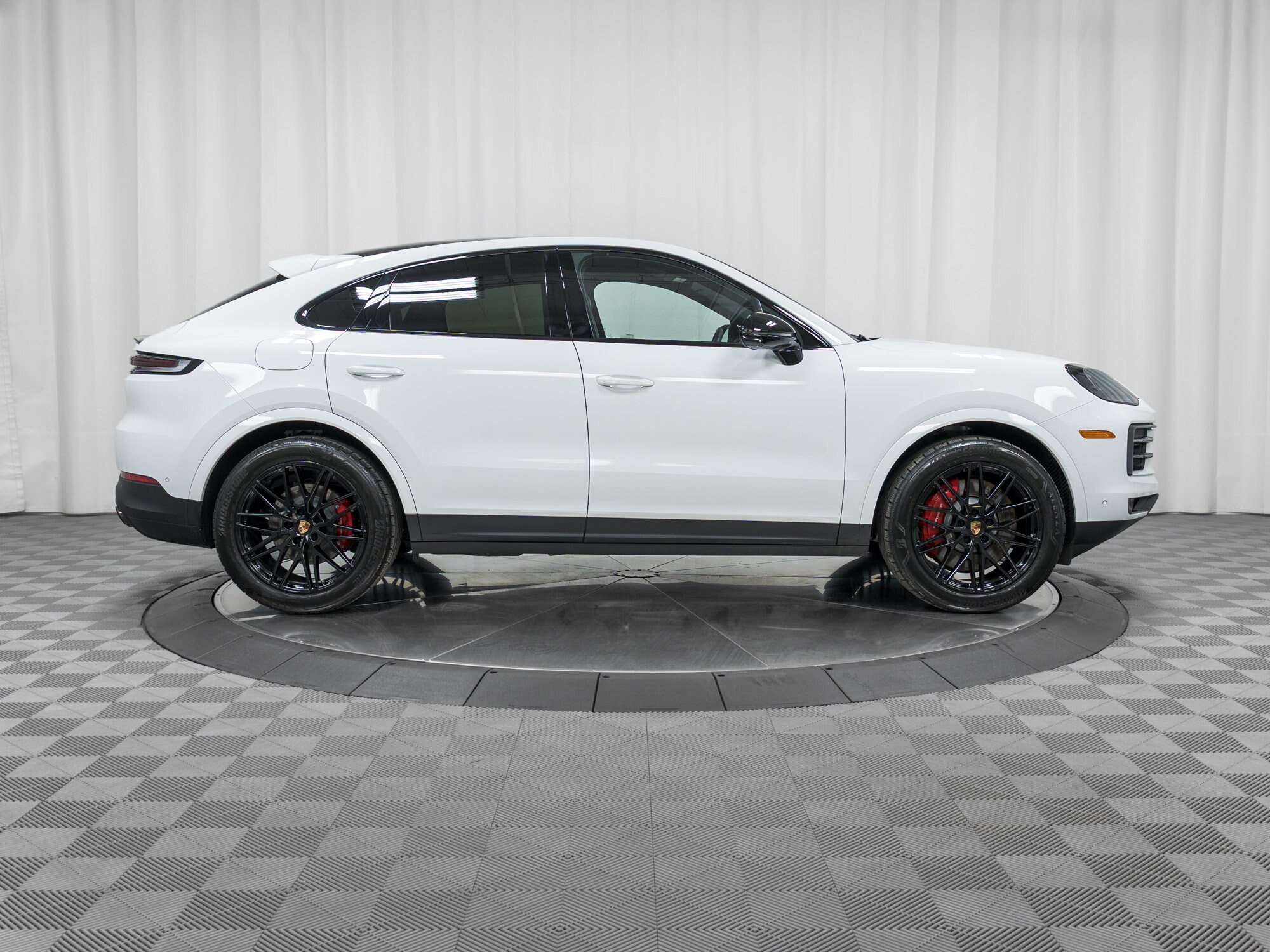 2025 Porsche Cayenne Coup S - Photo 8