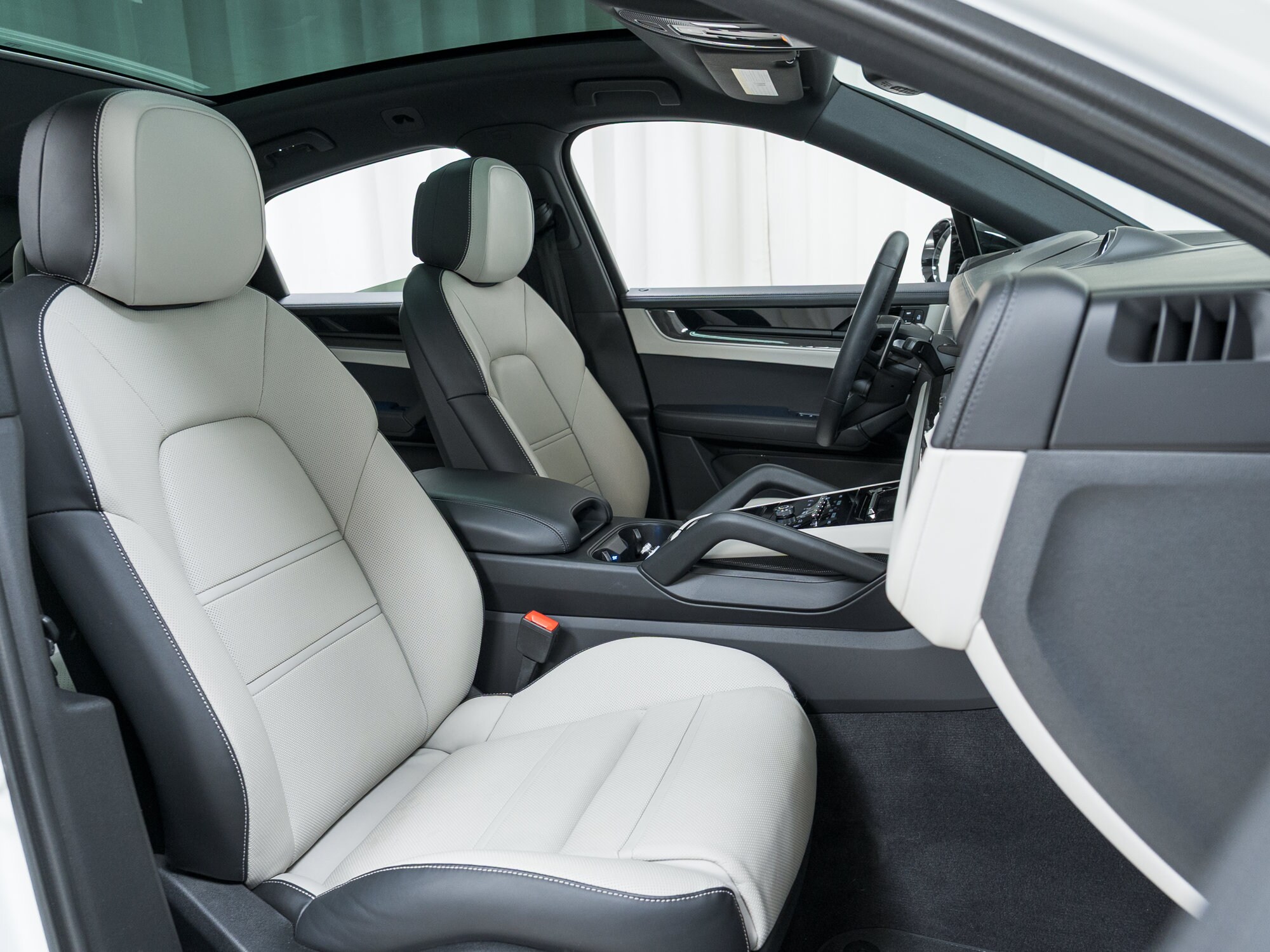 2025 Porsche Cayenne Coup S - Photo 25