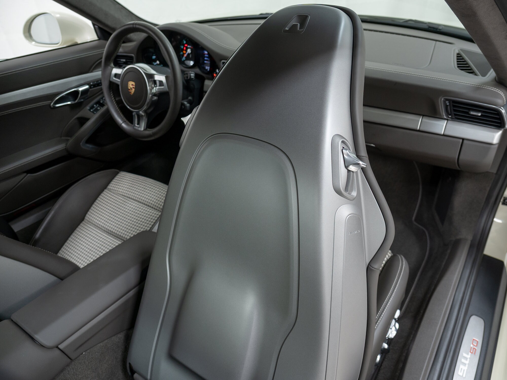 2014 Porsche 911 50th Anniversary Edition - Photo 43