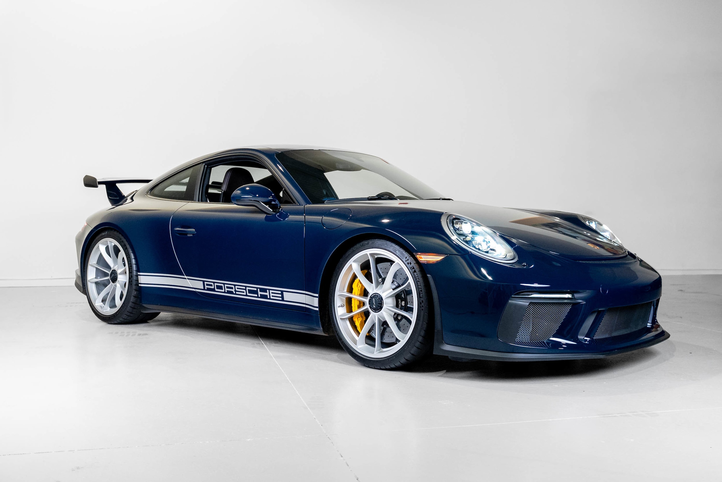 2018 Porsche 911 GT3's photo