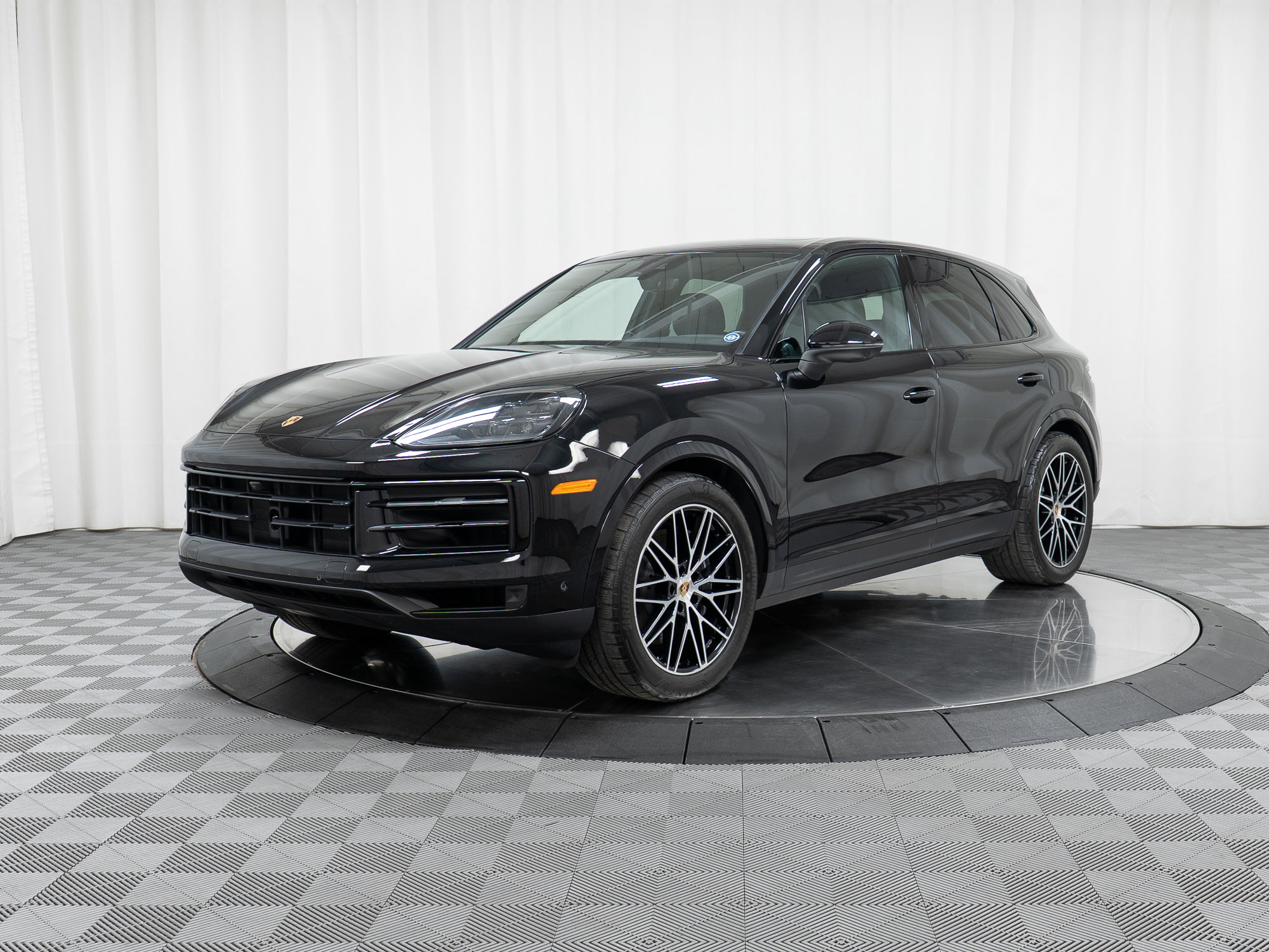 2025 Porsche Cayenne -'s photo