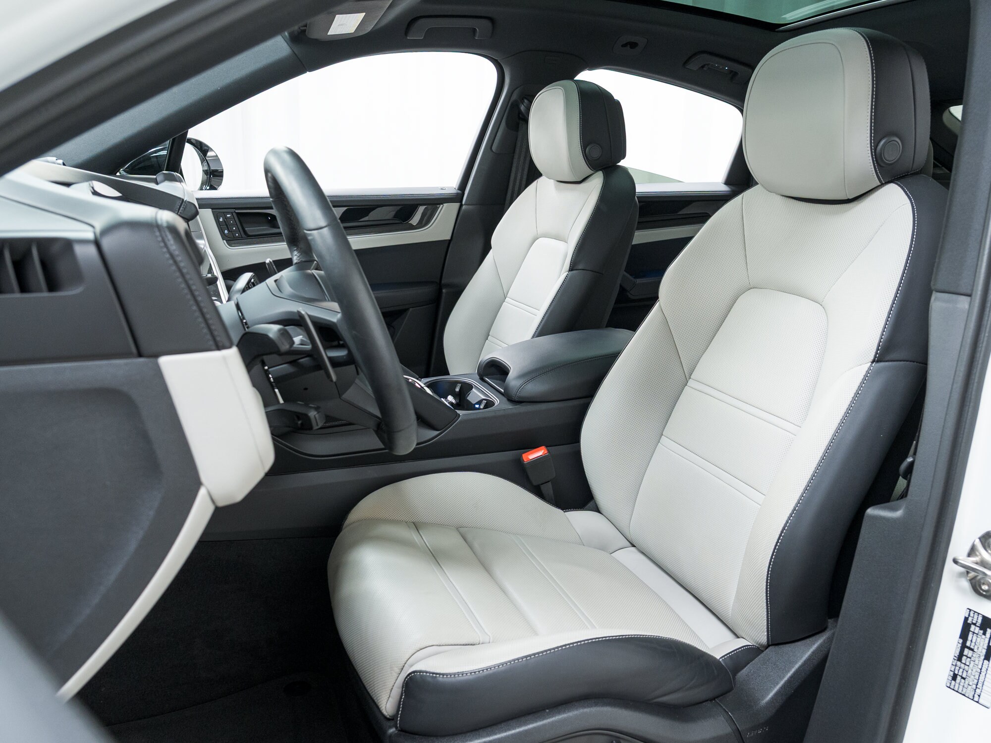 2025 Porsche Cayenne Coup S - Photo 5