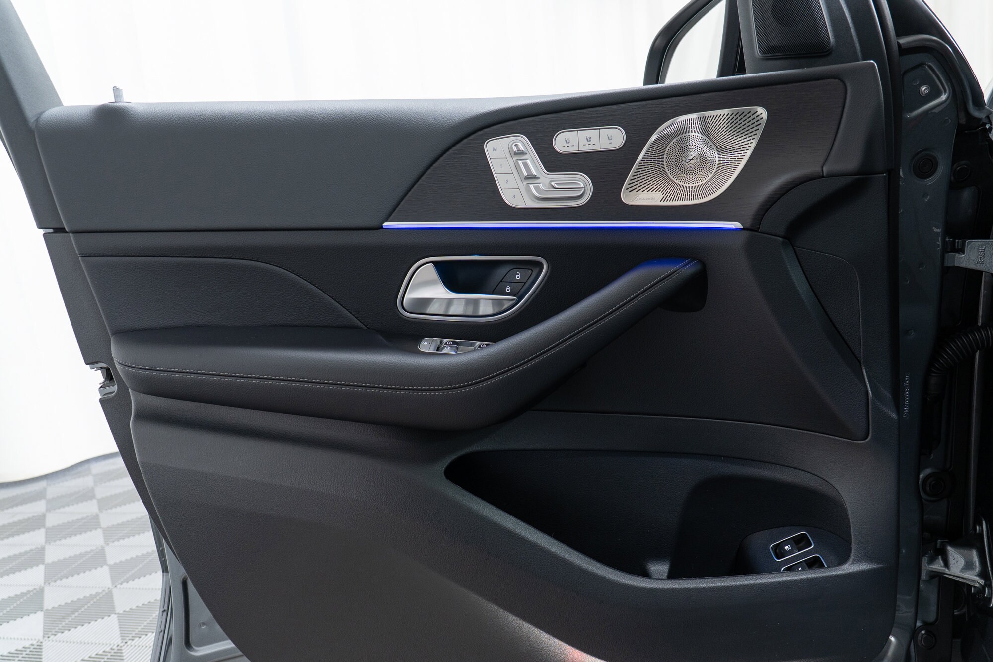 2026 Mercedes-Benz GLE GLE450E - Photo 11