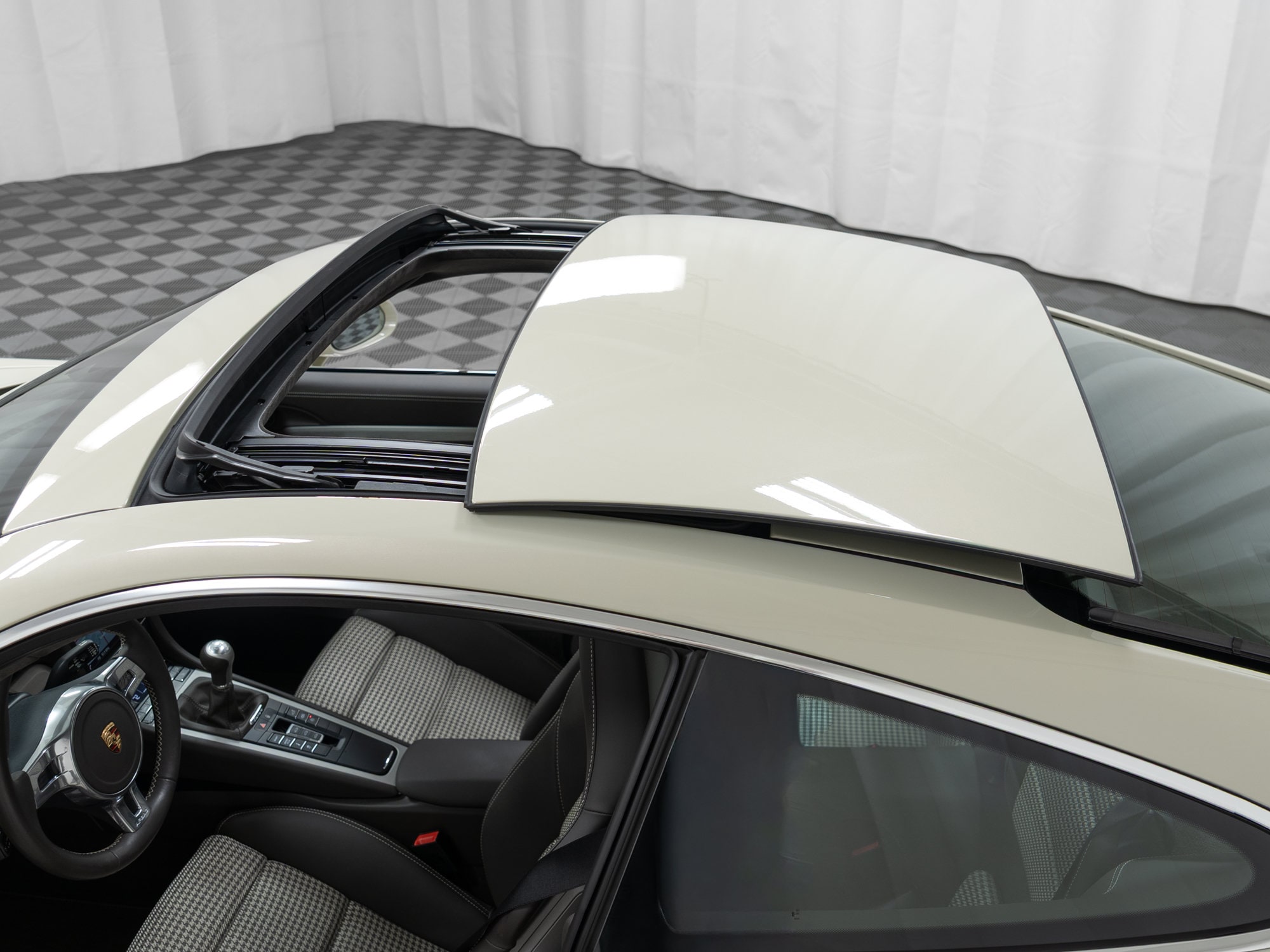 2014 Porsche 911 50th Anniversary Edition - Photo 24