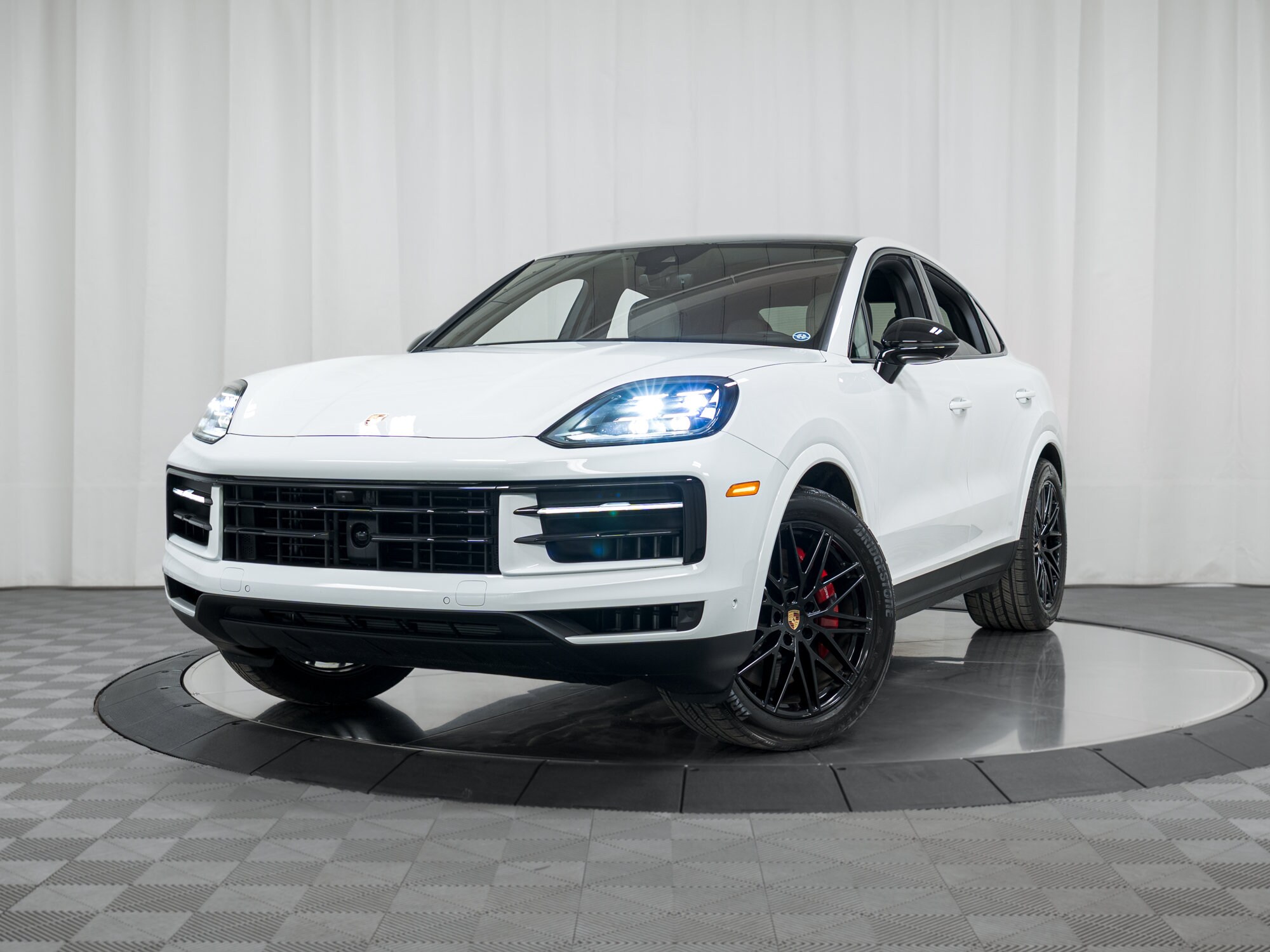 2025 Porsche Cayenne Coup S - Photo 29